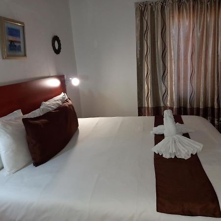 Rest Shade Bed And Breakfast Palapye 外观 照片
